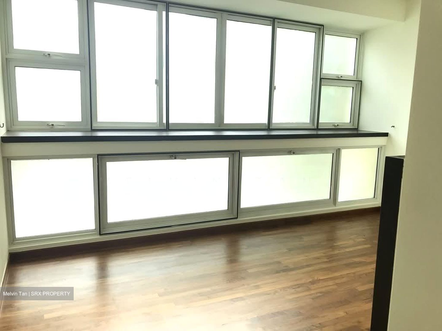 The Esparis (D18), Condominium #567014901
